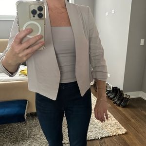 Aritzia two piece set with lilac camisole tank and lightweight blazer size 4